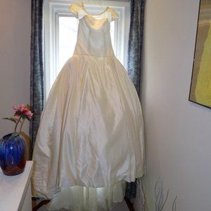 OLEG CASSINI Drop Waist Ball Gown Ivory Wedding Dress Size 12